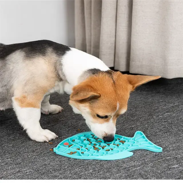 Tragbare Leckmatte für Hunde 2