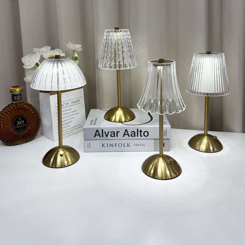 Akku-Tischlampe kabellos