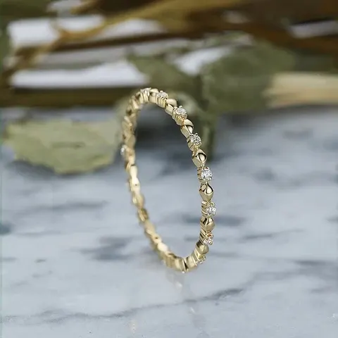 Dünner Zirkonia-Ring
