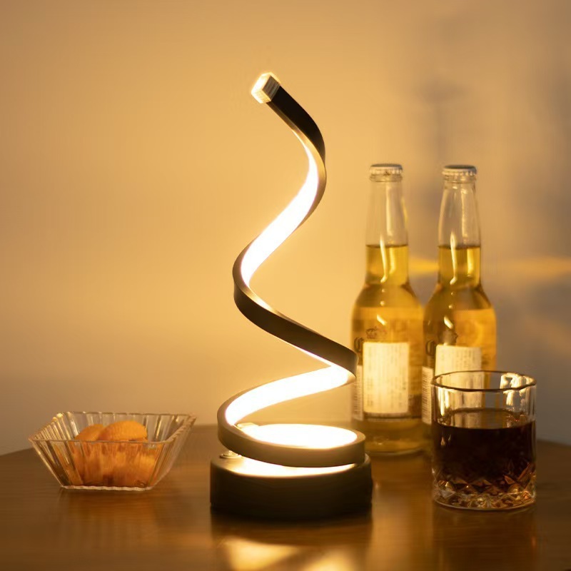 Minimalistische LED-Tischlampe mit Touch-Dimmer 4
