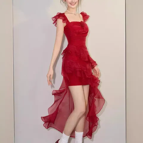 Kleid mit Flügelärmeln