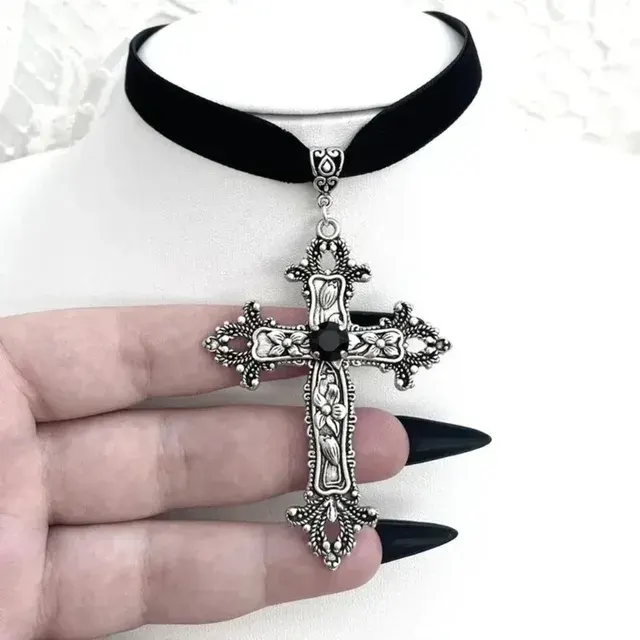 Gothic-Kreuz-Choker 2