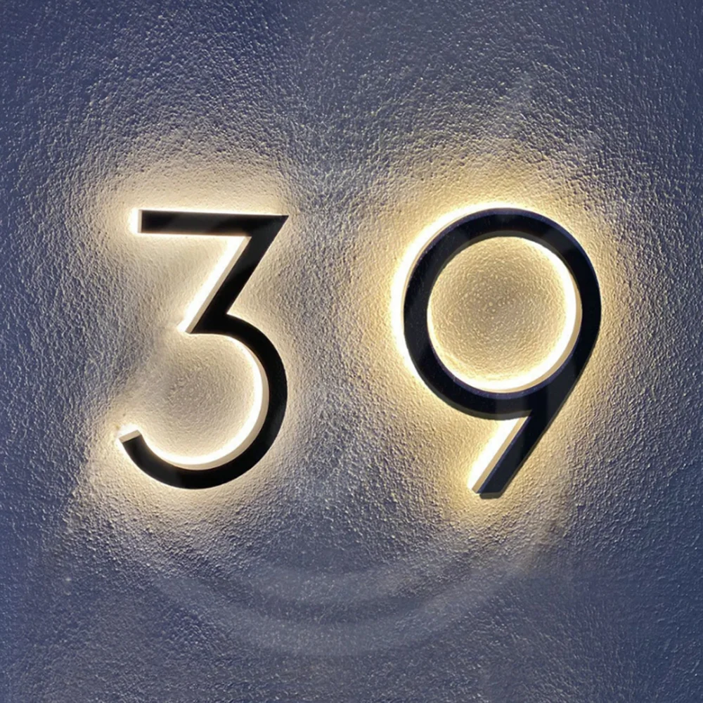 Beleuchtete Hausnummer 3