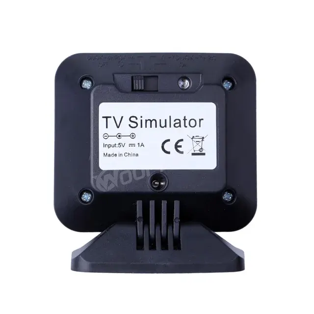 TV-Attrappe mit Licht 4
