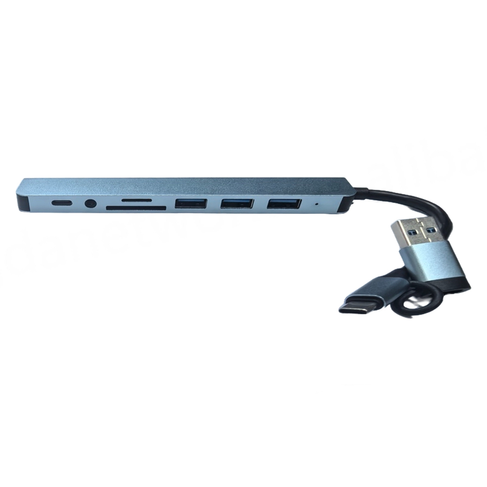 Doppelkopf 8-in-1 USB-C Dockingstation aus Aluminium 3