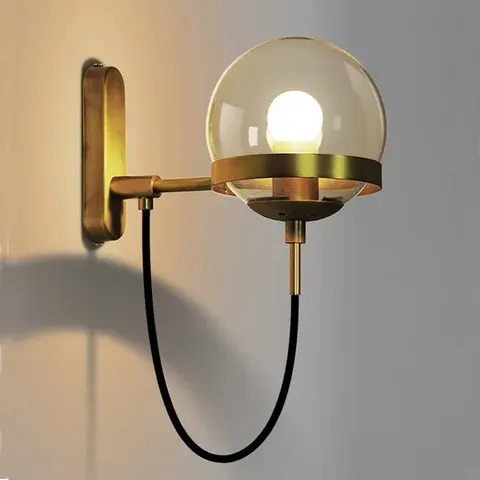 Glaskugel-Wandlampe