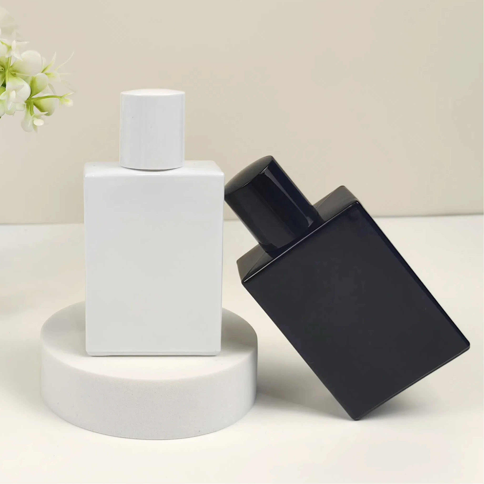 Quadratische Parfümflasche mit Box, 30-100 ml 2