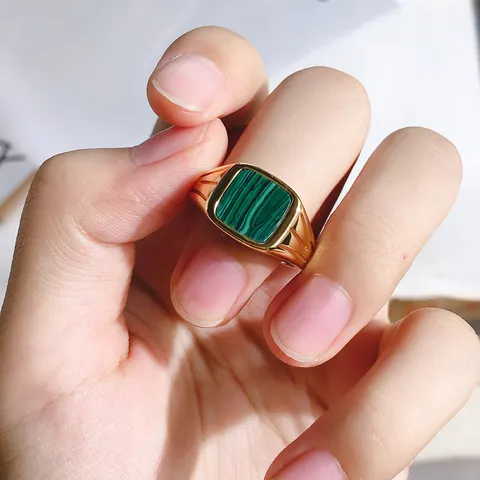 Edelstein-Ring