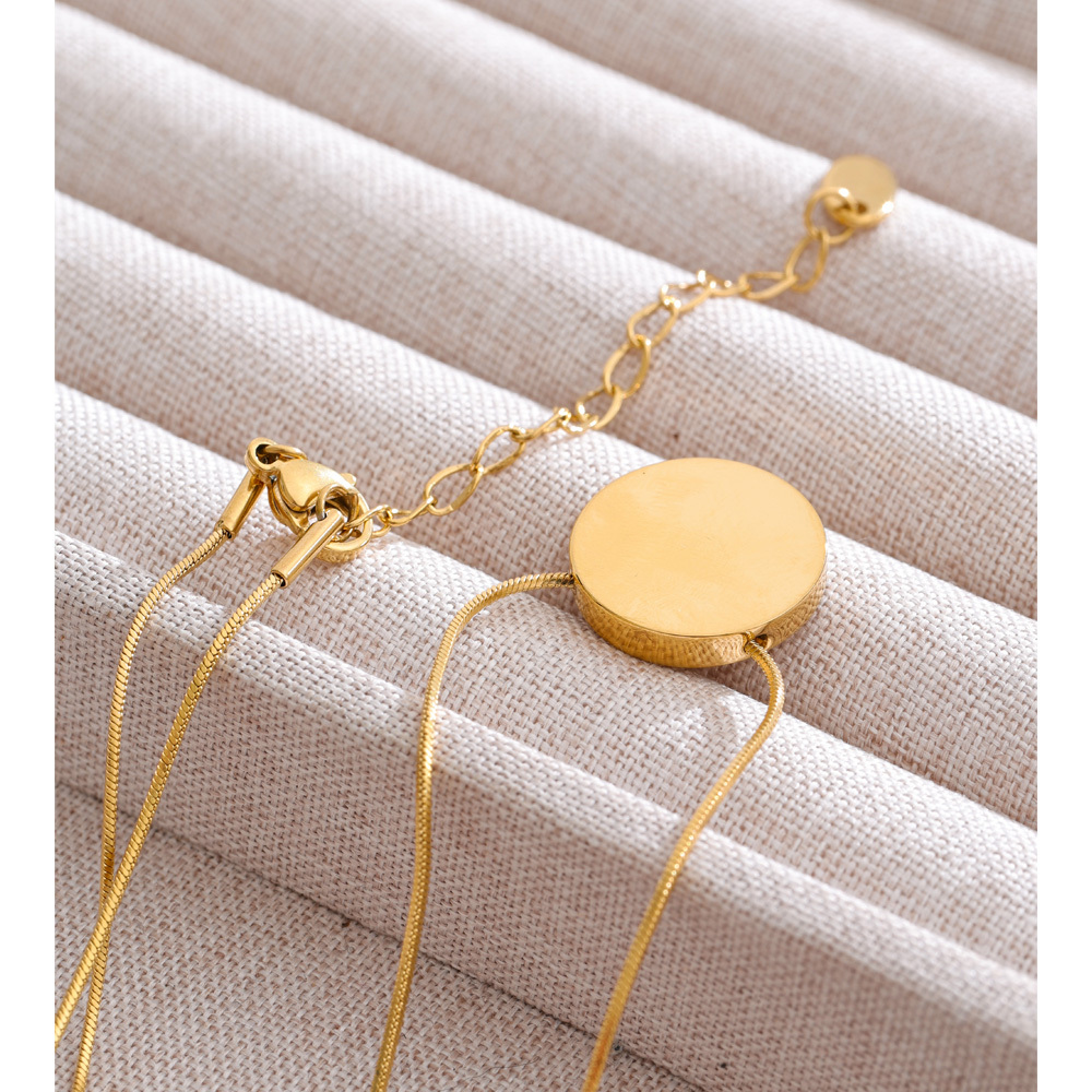 Minimalistische Edelstahl-Halskette mit Goldpendant 3