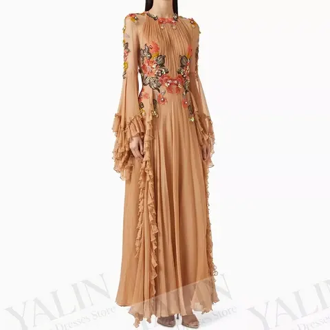 A-Linien-Abendkleid