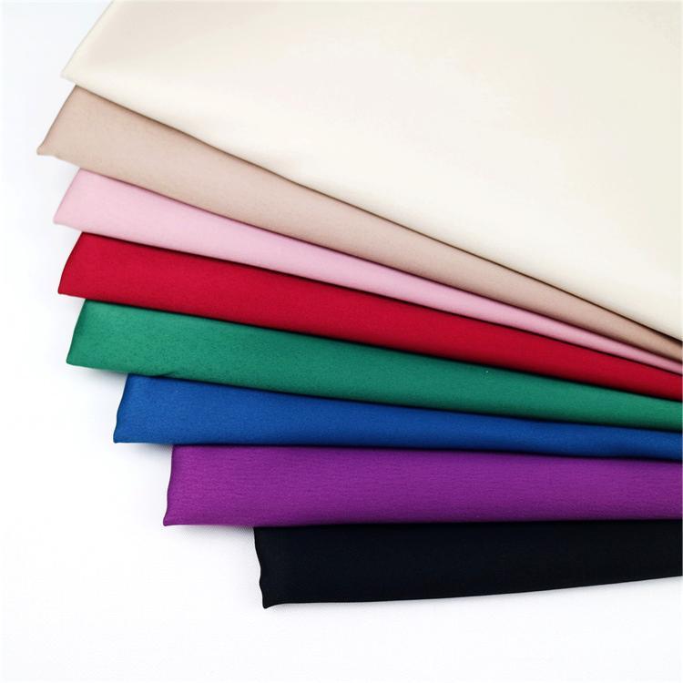 Mehrfarbiger Uni-Polyester-Satinstoff 130 g/m² 4