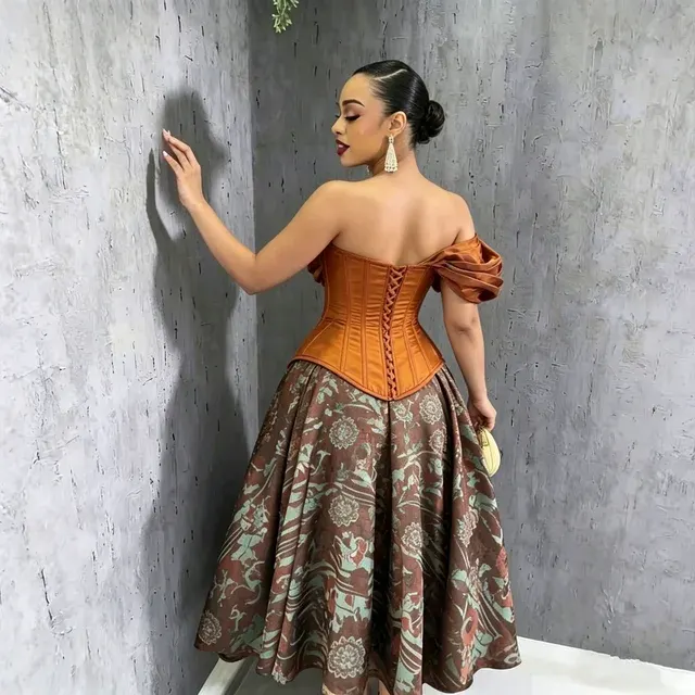 Aso-Ebi-Ballkleid 2