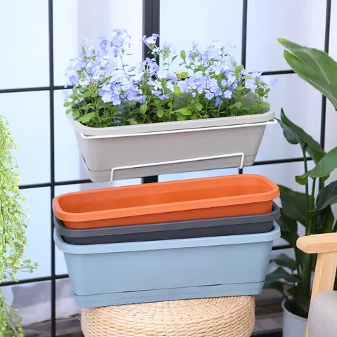 Rechteckiger Kunststoff-Pflanzkasten für Balkone