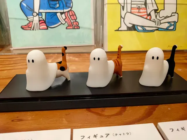 Kapselspielzeug Katzenfigur 3