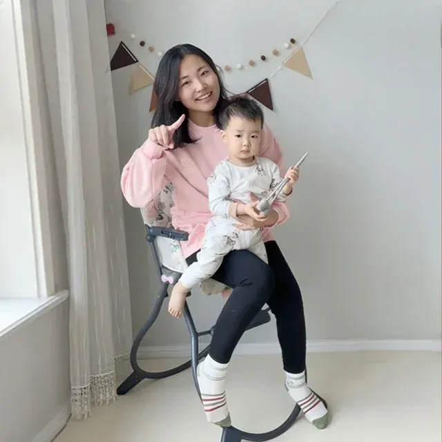 Faltbarer Babyhochstuhl 3