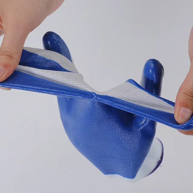 Nitril-Schutzhandschuhe 4