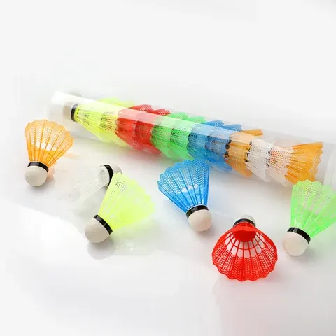 Schaumstoff-Badmintonbälle