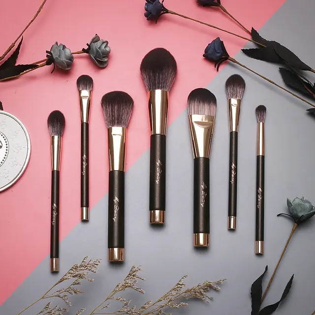 Naturhaar-Make-up-Pinsel-Set mit Magnet 1