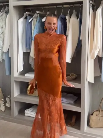 Satin-Maxikleid