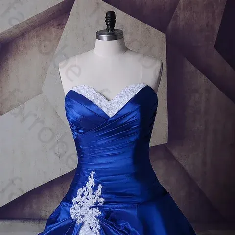 Brautkleid