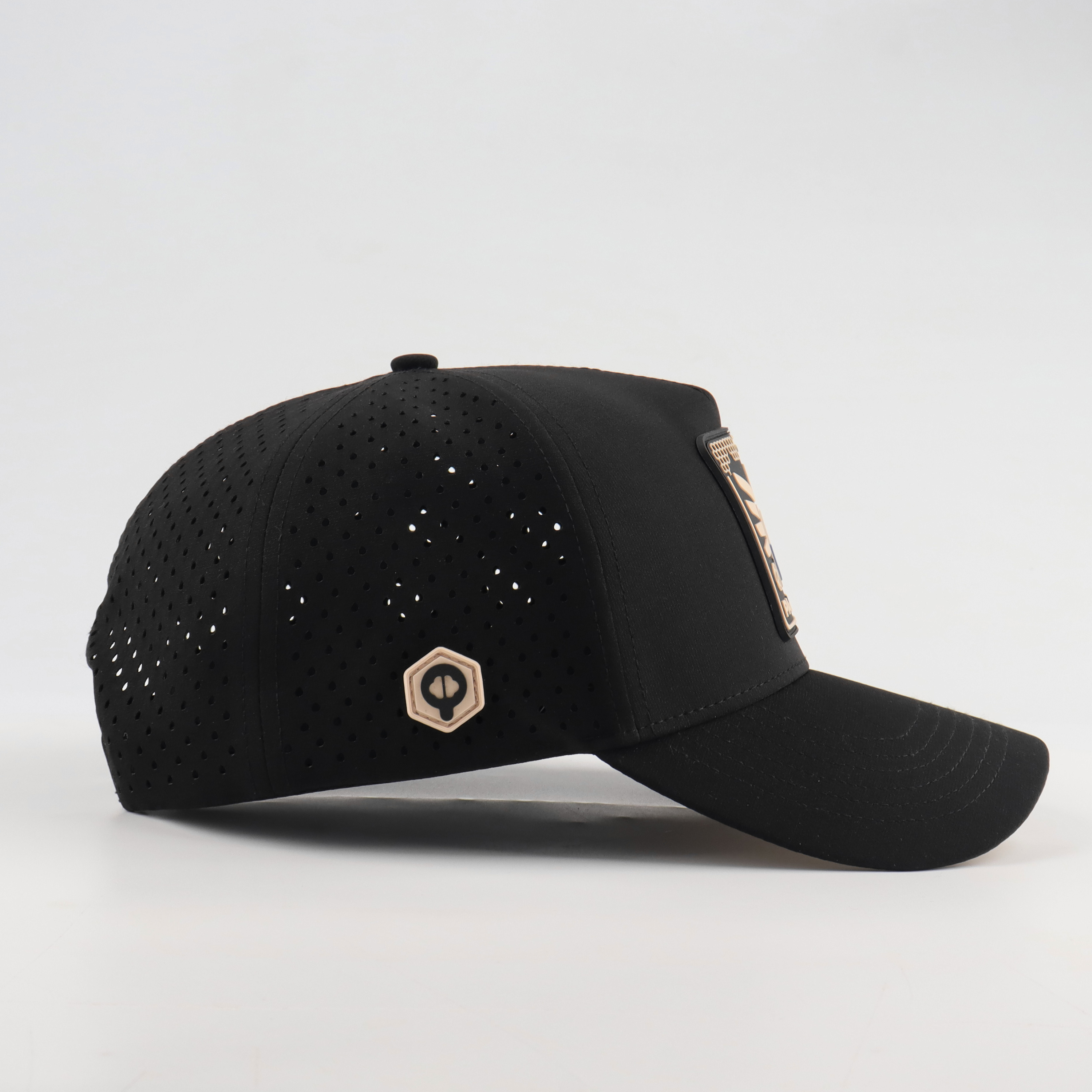 Performance Golfcap mit Stickerei 3