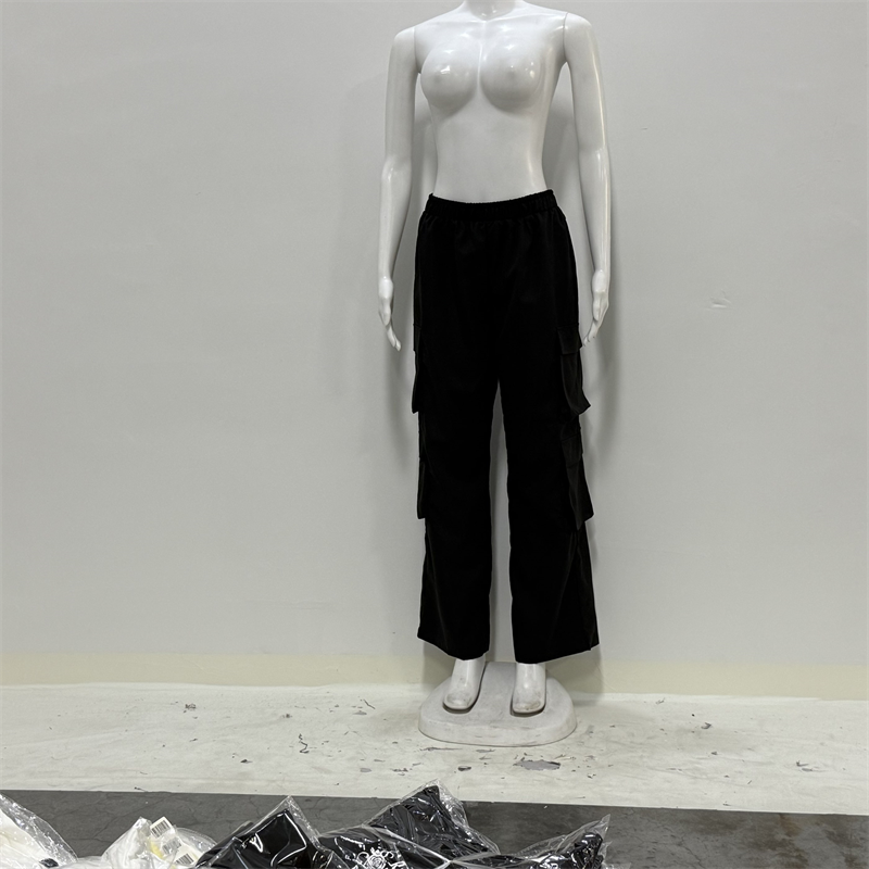 Damen-Cargohose mit Multitaschen, hoher Taille 2
