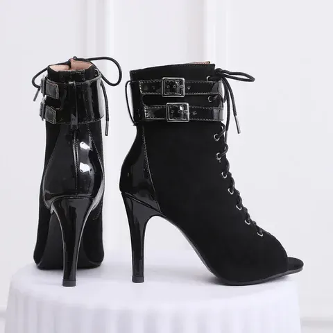 High-Heel-Stiefel