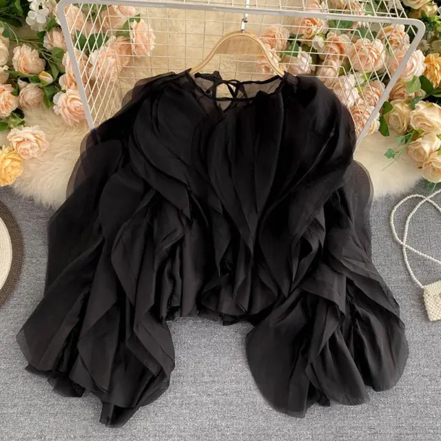 Elegante Damenbluse mit Laternenärmeln und Rüschen 3