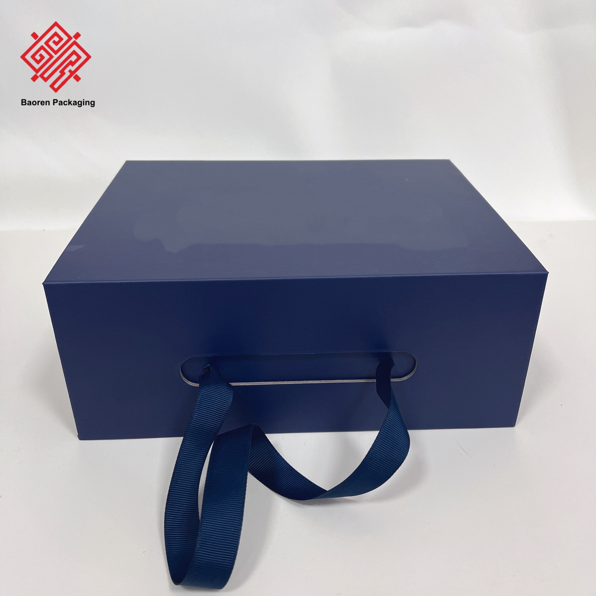 Extra große faltbare Geschenkbox mit Bandgriff 3