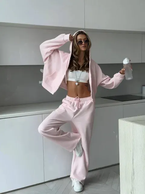 Hoodie-Jogginganzug 2