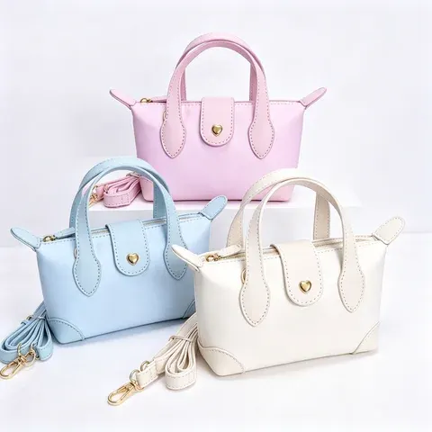 Wasserdichte Nylon-Umhängetasche mit Mini-Tote-Design