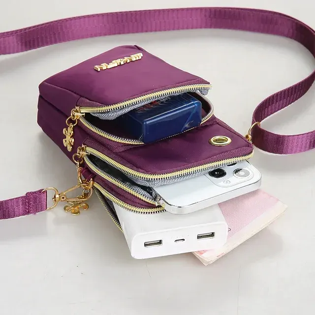 Schräge Mini-Umhängetasche für Damen 4