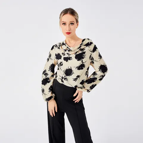 Bluse mit Kragen