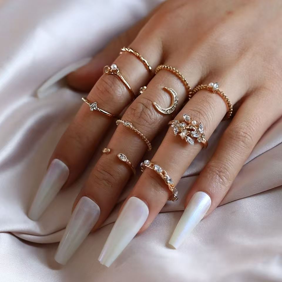 Ringset mit Mond- und Sternmotiv