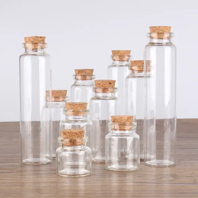 Glasflasche mit Korken 4