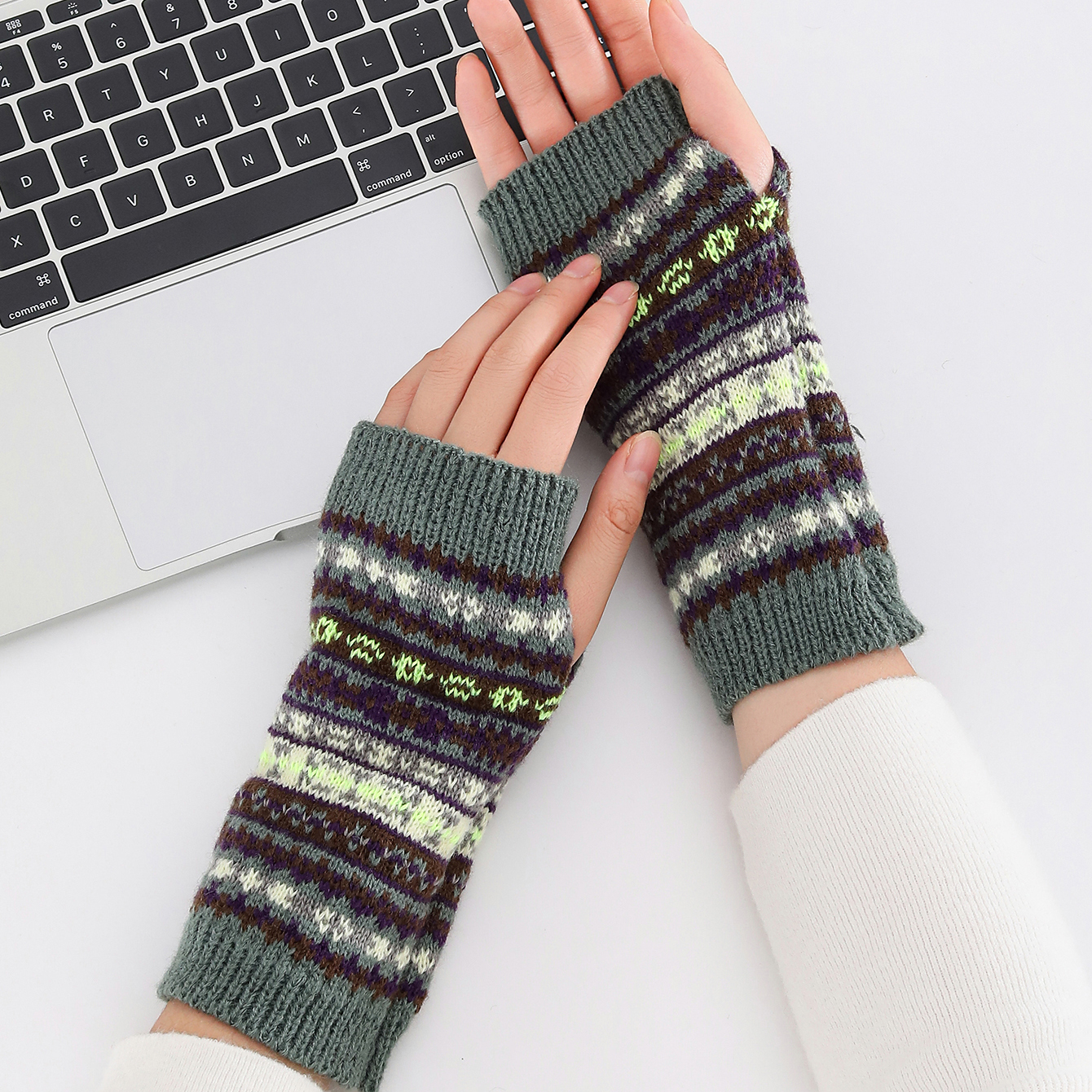 Strick-Fingerhandschuhe