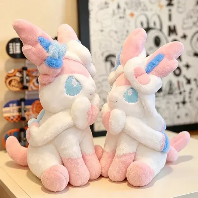 Sitzendes Anime-Plüschtier im Japan-Stil 3