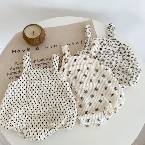 Babytrage im Bärendesign