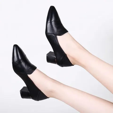 Leder Pumps