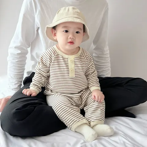 Baby-Strampler