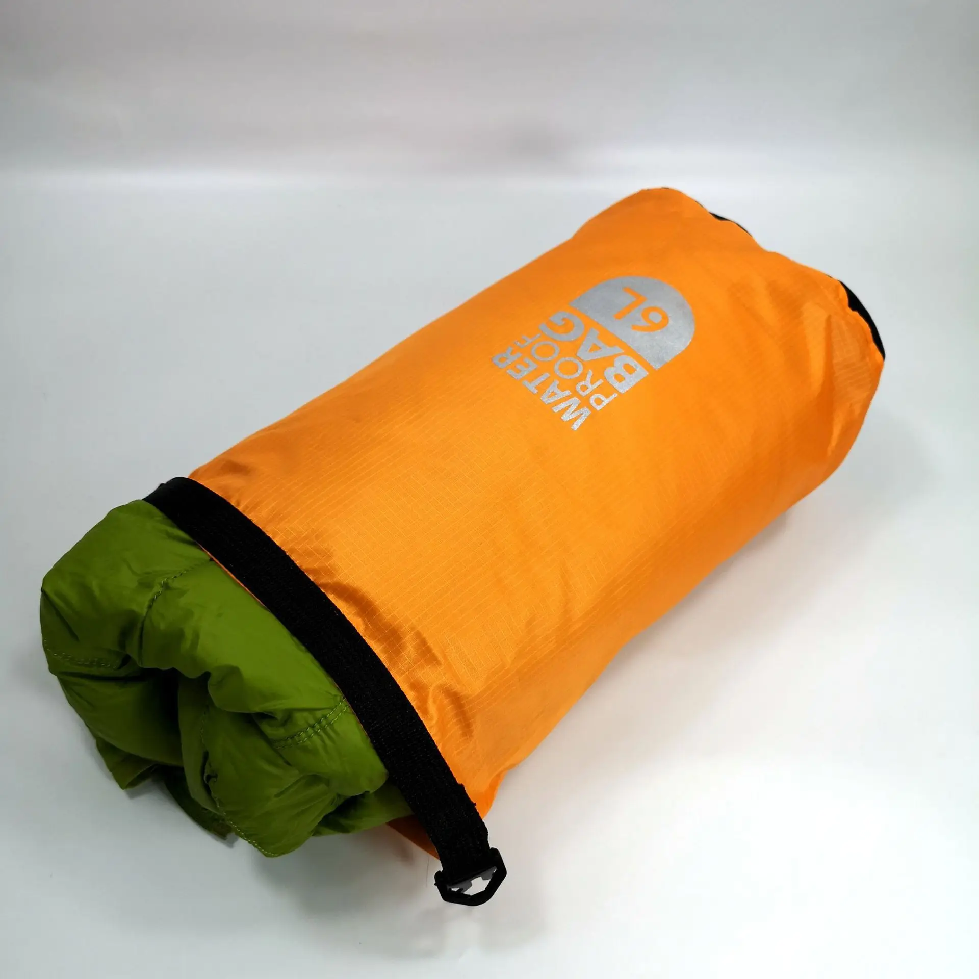 Schwimmfähiger Trockensack mit großem Volumen 4