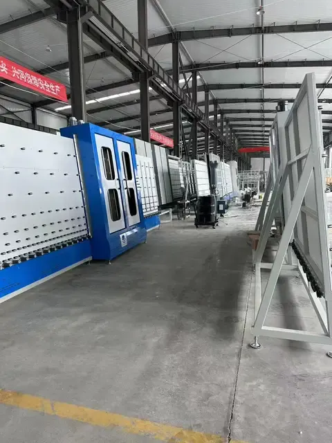 Vertikale Glaswaschmaschine mit Rollenbürste 3