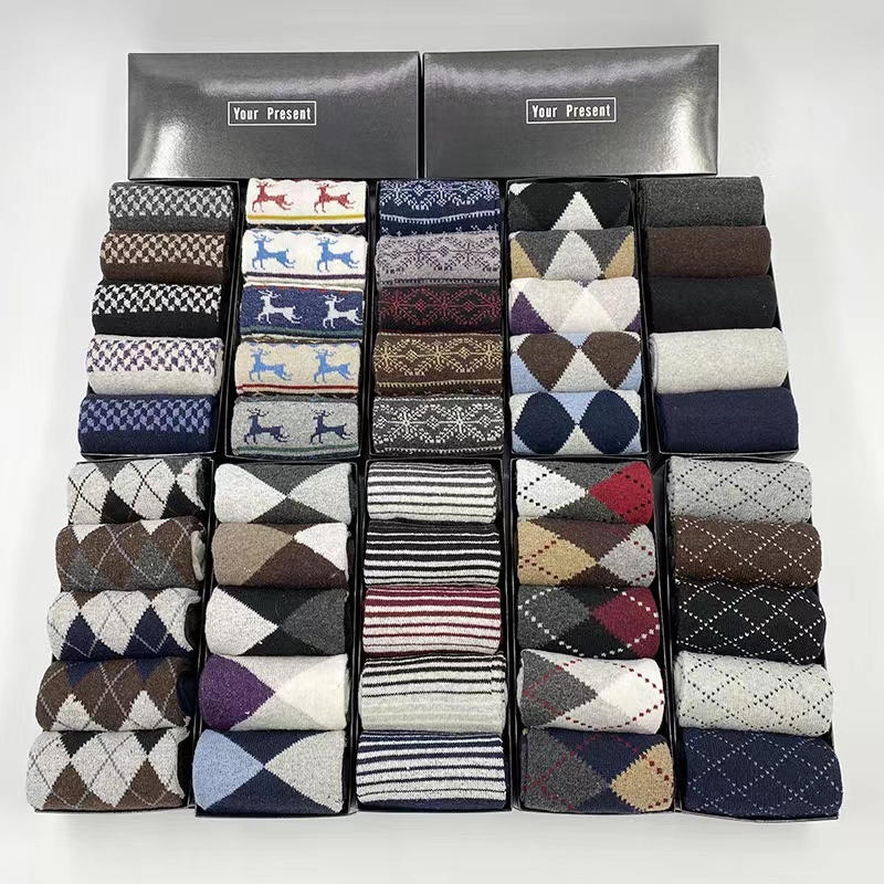 Klassische Herren-Crew-Socken in 5 Farben 4