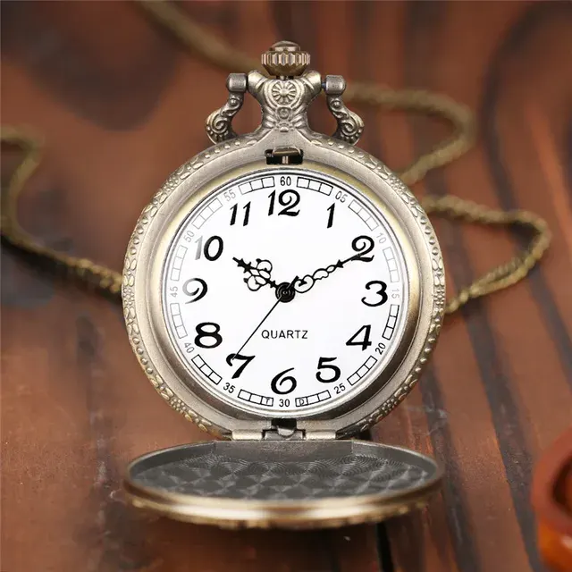 Wolf-Taschenuhr mit Halskette 3