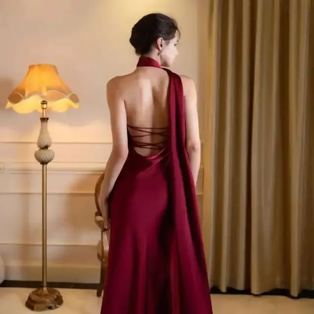 Satin-Abendkleid 1