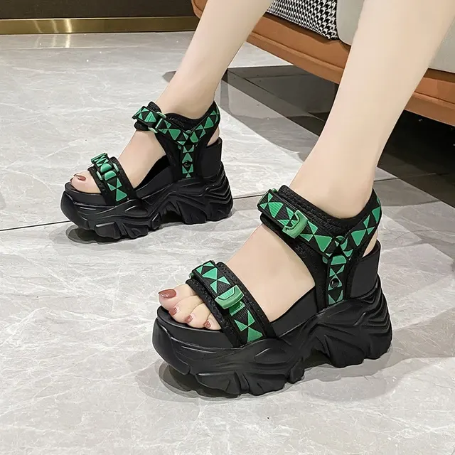 Plateau-Sandalen 4
