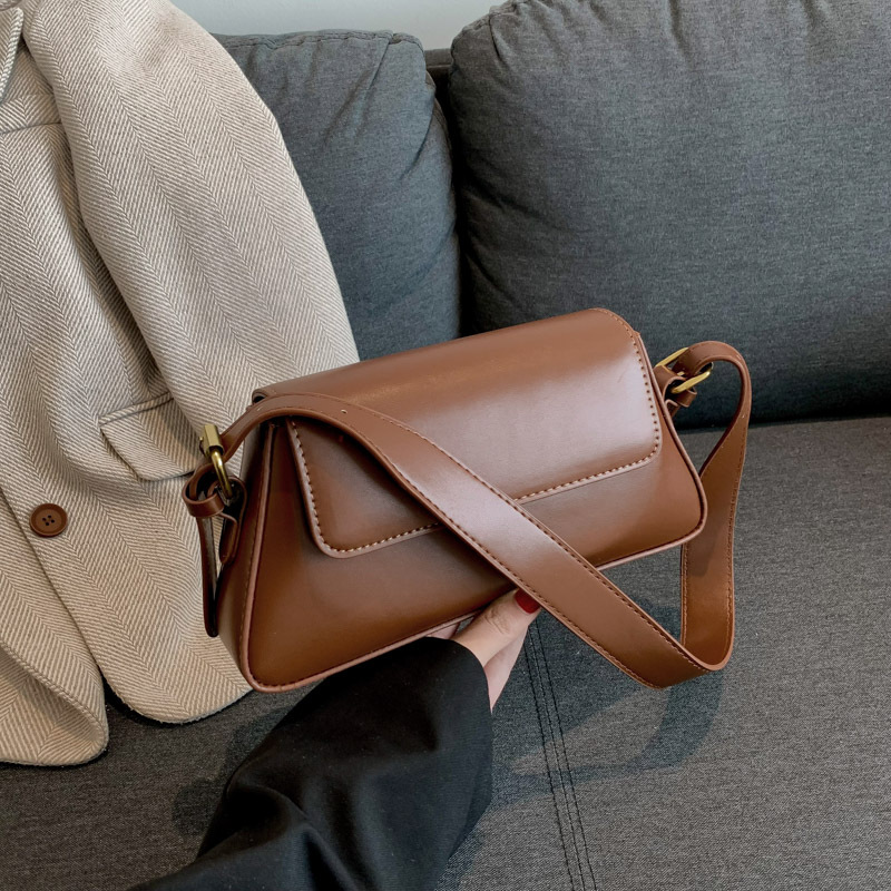 Schlichte Damen Messenger Tasche 3