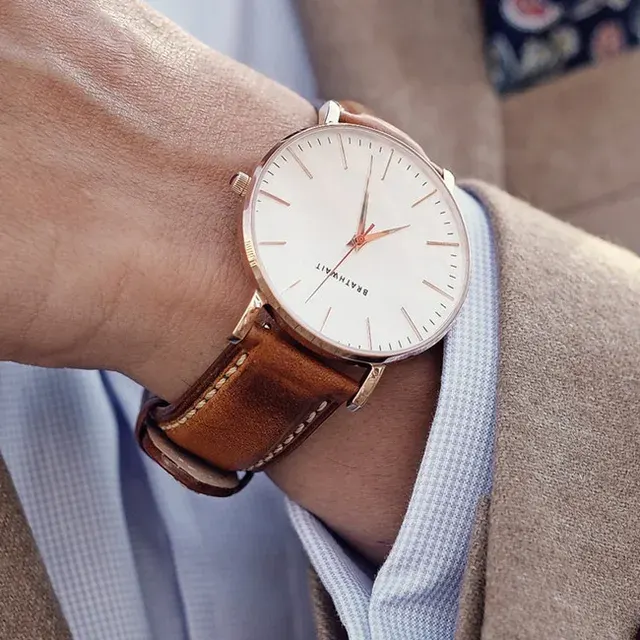 Minimalistische Herrenuhr mit Saphirglas 4