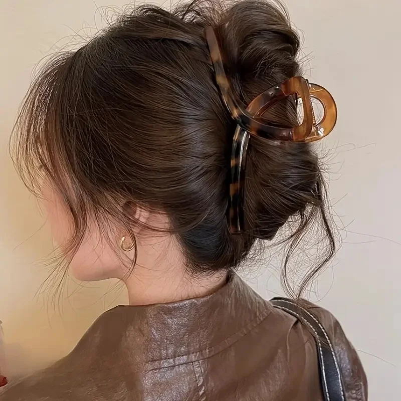 Rechteckige Leoparden-Haarspange im Vintage-Stil