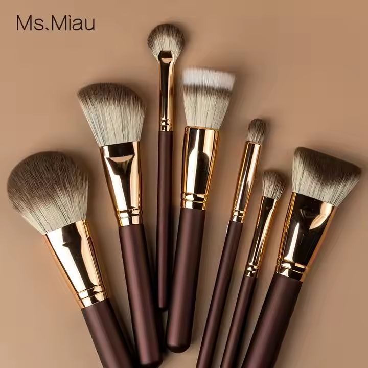 Kompaktes Make-up-Pinsel-Set für unterwegs 2